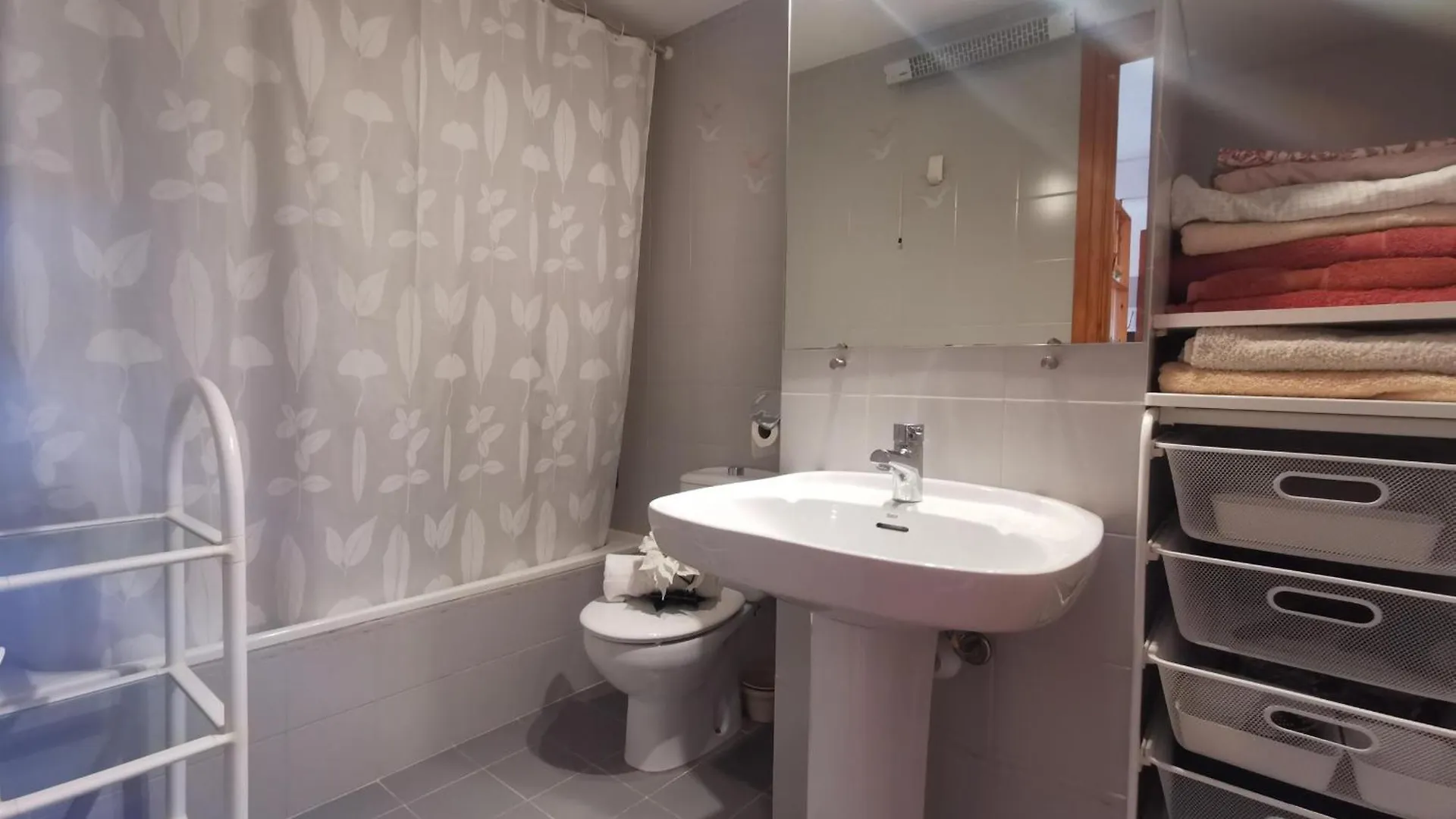 Fantastico Apartamento En S'Agaro Con Terraza, Piscina Y Tenis, A 200M De La Playa - Es-209-41 0*,  Španělsko